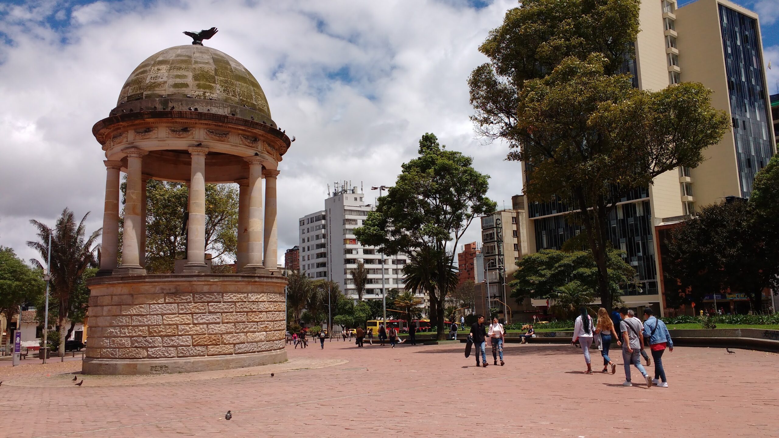 Churros-en-el-Parque-de-los-Periodistas-Bogota