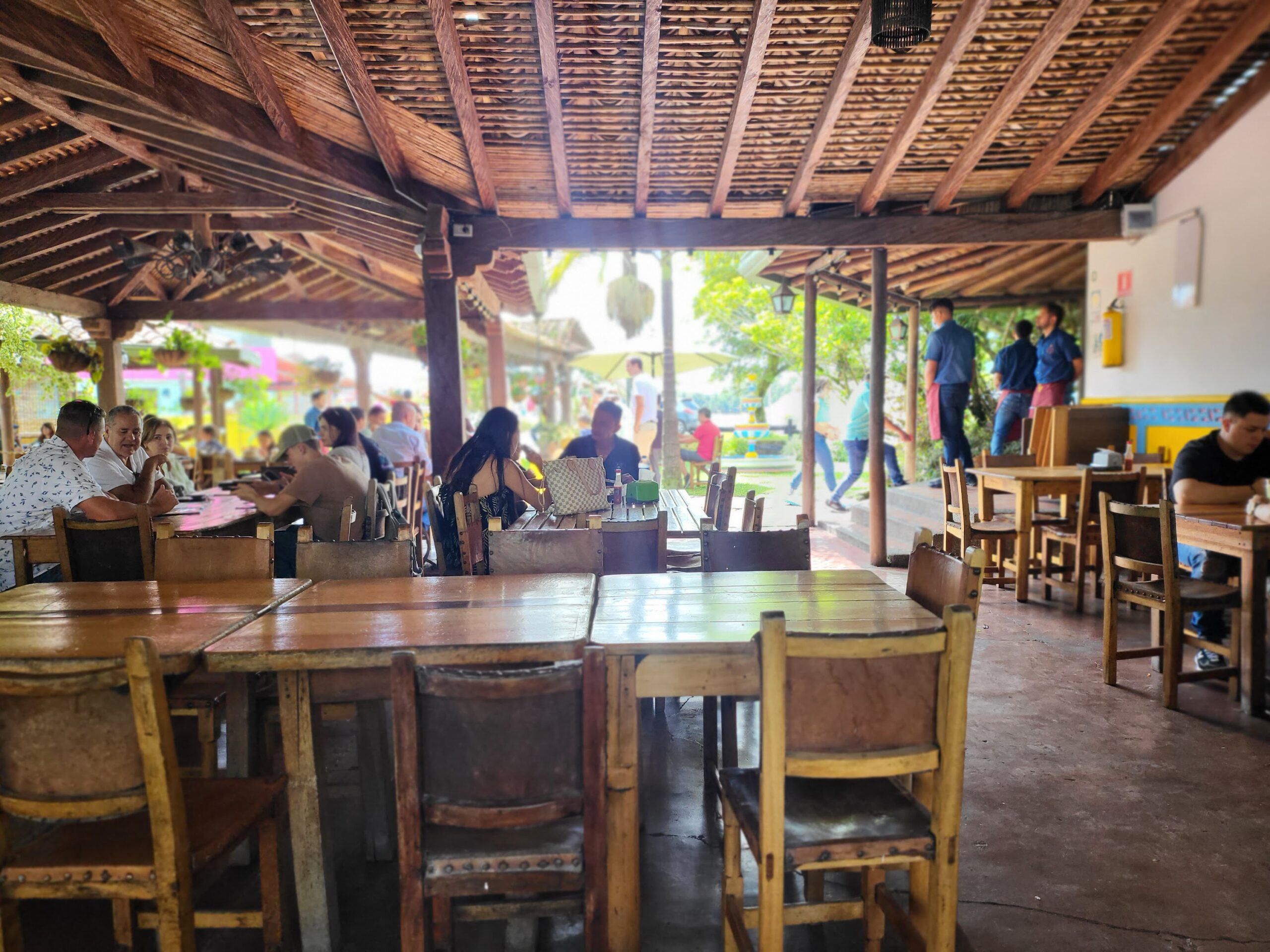 Restaurante-Bar-El-Portal-guatape
